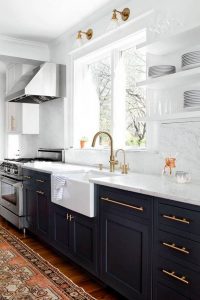 10 Stylish Black Kitchen Interior Design Ideas For Kitchen 15