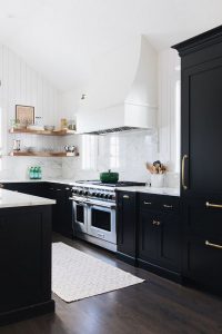 10 Stylish Black Kitchen Interior Design Ideas For Kitchen 21