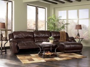 14 Attractive Small Living Room Décor Ideas With Sectional Sofa 26