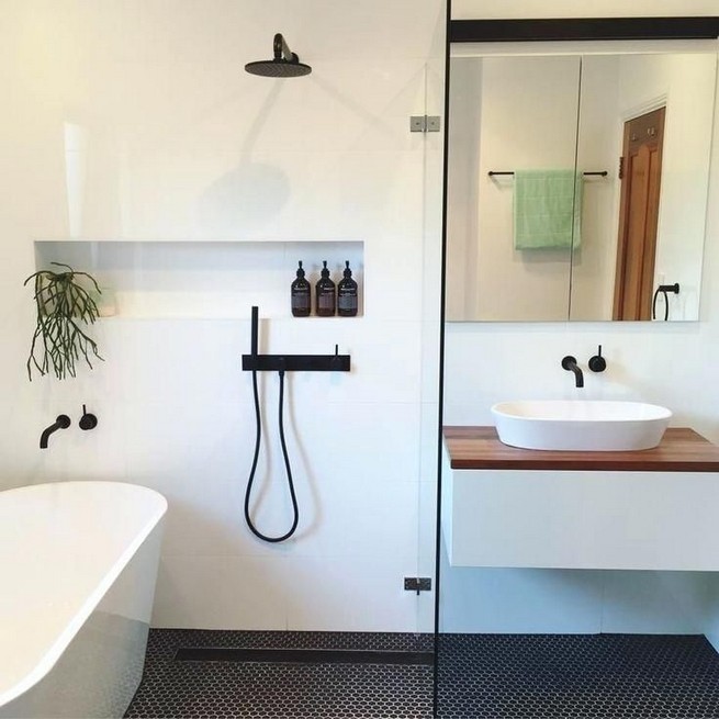 14 Delightful Bathroom Tub Shower Combo Remodeling Ideas 02