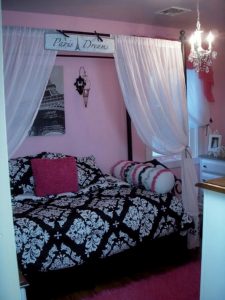 15 Charming Pink Kids Bedroom Design Decorating Ideas 19