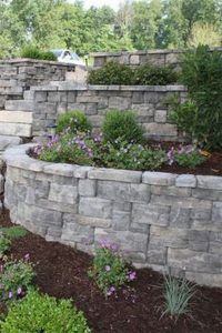 16 Delicate Garden Landscaping Design Ideas Using Rocks Stone 13