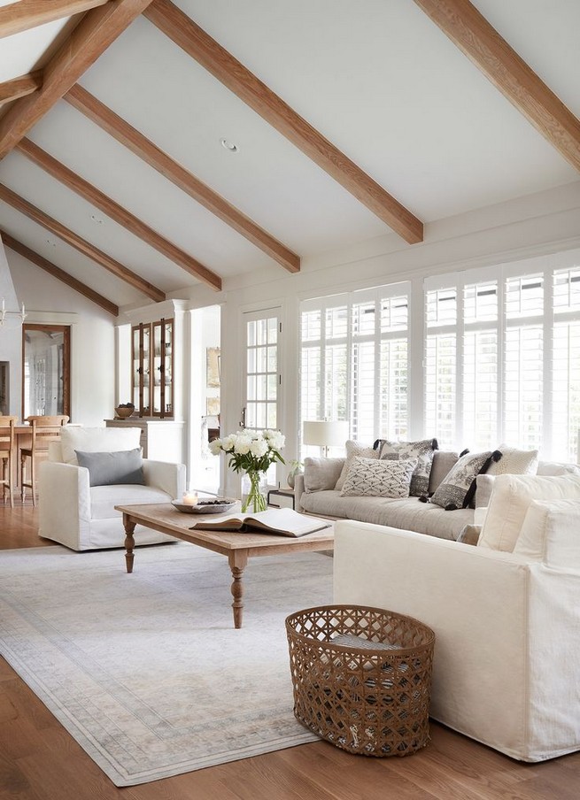 16 Elegant Living Room Shelves Decorations Ideas 41