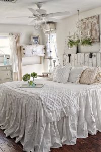 18 Shabby Chic Bedroom Design Ideas 27