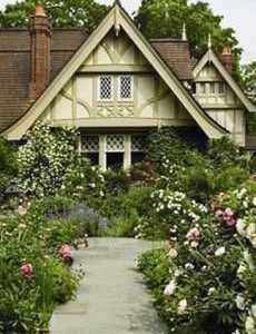 12 Wonderful Cottage House Exterior Ideas 10