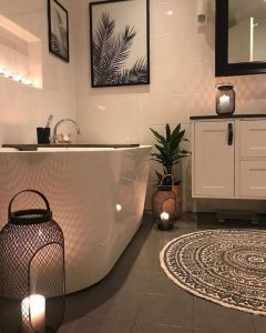 14 Inspiring Small Master Bathroom Decorating Ideas 57