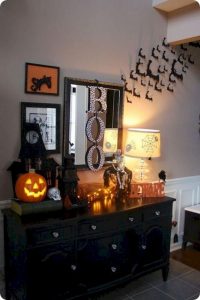 18 Easy Halloween Decorations Ideas 29