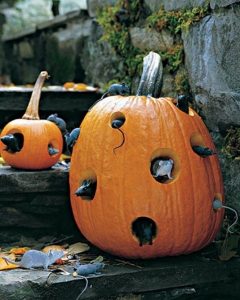 18 Easy Halloween Decorations Ideas 57