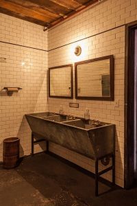 19 Captivating Public Bathroom Design Ideas 46