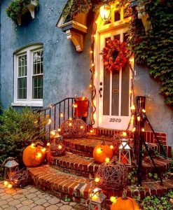 19 Cozy Outdoor Halloween Decorations Ideas 22