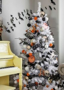 20 Adorable Diy Halloween Wreaths Design Ideas 53