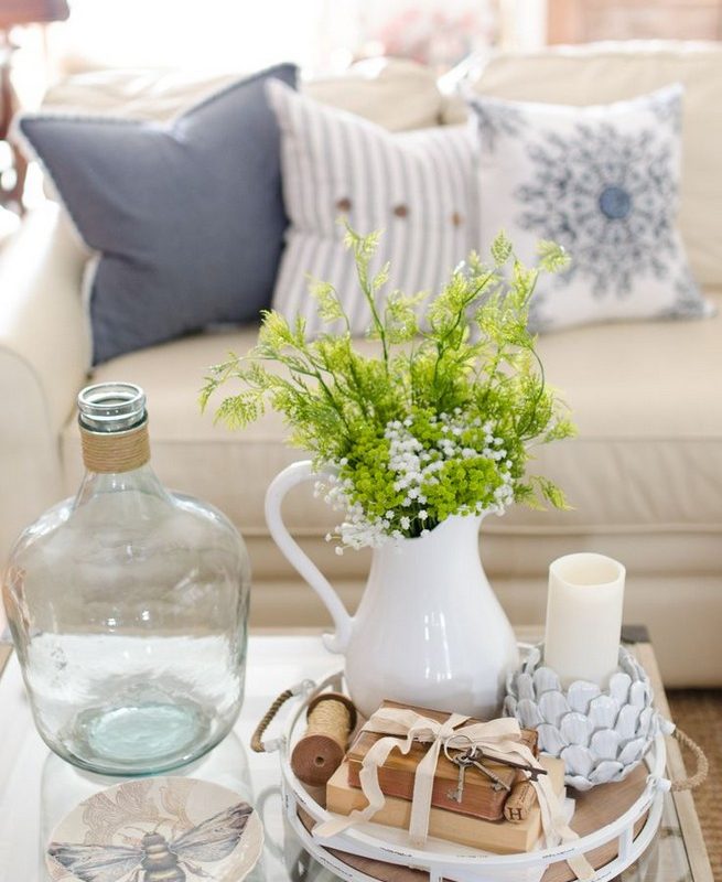 20 Lovely Winter Coffee Table Decoration Ideas 18