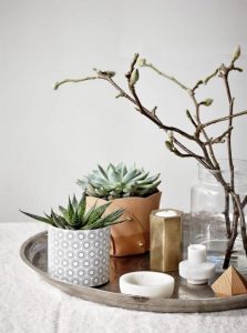 20 Lovely Winter Coffee Table Decoration Ideas 21