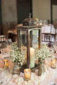 21 Romantic Rustic Winter Wedding Table Decoration Ideas 13