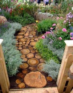 22 Unique Garden Stepping Stone Ideas 17
