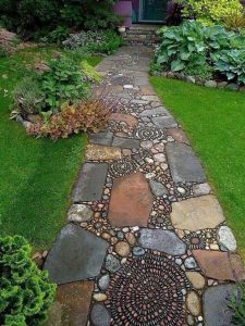 22 Unique Garden Stepping Stone Ideas 27
