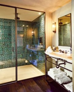 14 Relaxing Luxury Master Bathroom Design Ideas With Rustic Style 24