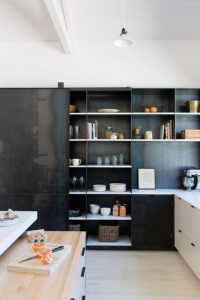 15 Affordable Black And White Kitchen Cabinets 03