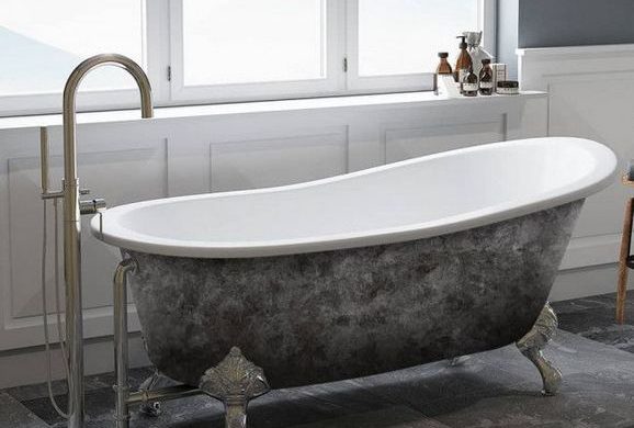 17 Modern Bathrooms With Clawfoot Tubs 36