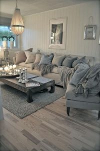 20 Comfortable Apartment Living Room Ideas With Unique Decor 26