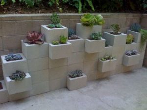 13 Creative Ways To Decorate Your Garden Home Using Cinder Blocks 06