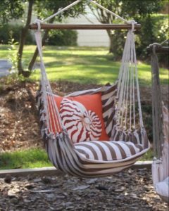 14 Cozy Swing Chairs Garden Ideas 04
