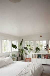 15 Fascinating White Bedroom Design Ideas 26