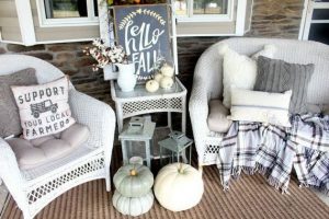 16 Best Alluring Farmhouse Front Porch Decoration Ideas 06 1