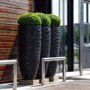 16 Creative DIY Tall Pots Planters Ideas For Modern Garden 19