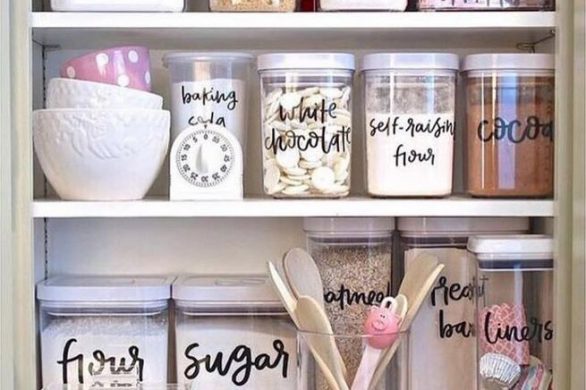 17 Adorable Space Saving Kitchen Pantry Ideas 36