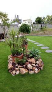 22 Beautiful Small Backyard Gardening Ideas With Indian Style 03