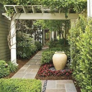 22 Beautiful Small Backyard Gardening Ideas With Indian Style 33