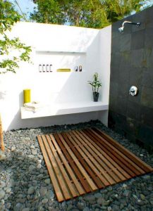 14 Gorgeous Modern Outdoor Shower Ideas For Best Inspiration 40