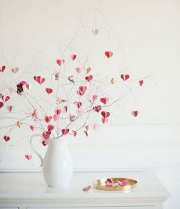 17 Stunning Apartment Valentines Decorations Ideas 28