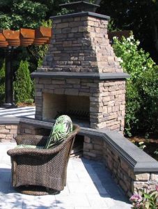 18 Gorgeous Outdoor Fireplaces And Patios Design Ideas For Your Backyard 40