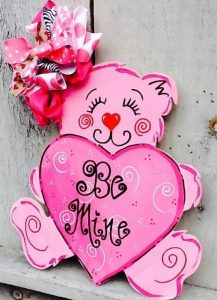 19 Awesome Valentines Signs Design Ideas 02