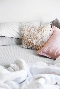 19 Romantic Boho Bedroom Decorating Ideas For Cozy Sleep 03