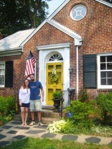 13 Fantastic Yellow Brick Home Decor Ideas For Front Door 04