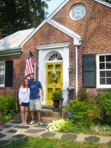 13 Fantastic Yellow Brick Home Decor Ideas For Front Door 11