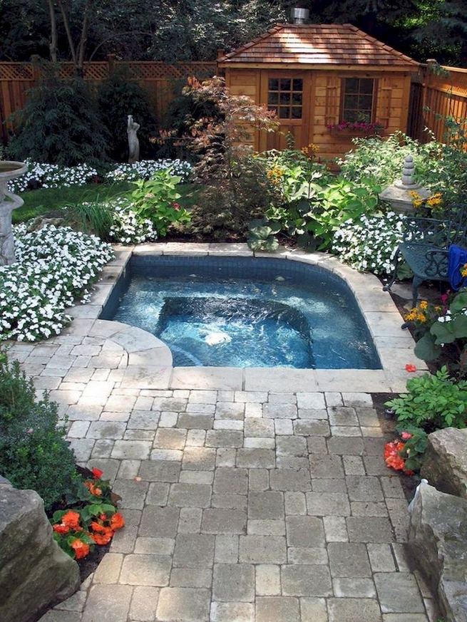 13 Totally Perfect Small Backyard Pool Design Ideas 06 Lmolnar