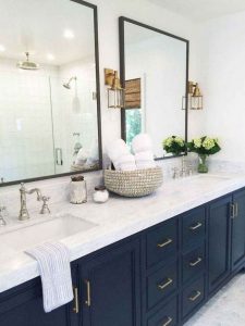 14 Awesome Cottage Bathroom Design Ideas 10