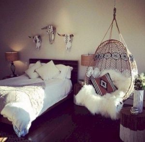 14 Brilliant Bohemian Bedroom Design Ideas 11