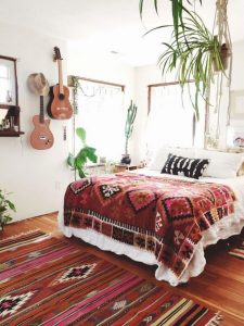 14 Brilliant Bohemian Bedroom Design Ideas 24