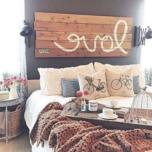 14 Comfy Shabby Chic Bedrooms Design Ideas 02