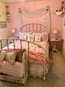14 Comfy Shabby Chic Bedrooms Design Ideas 12