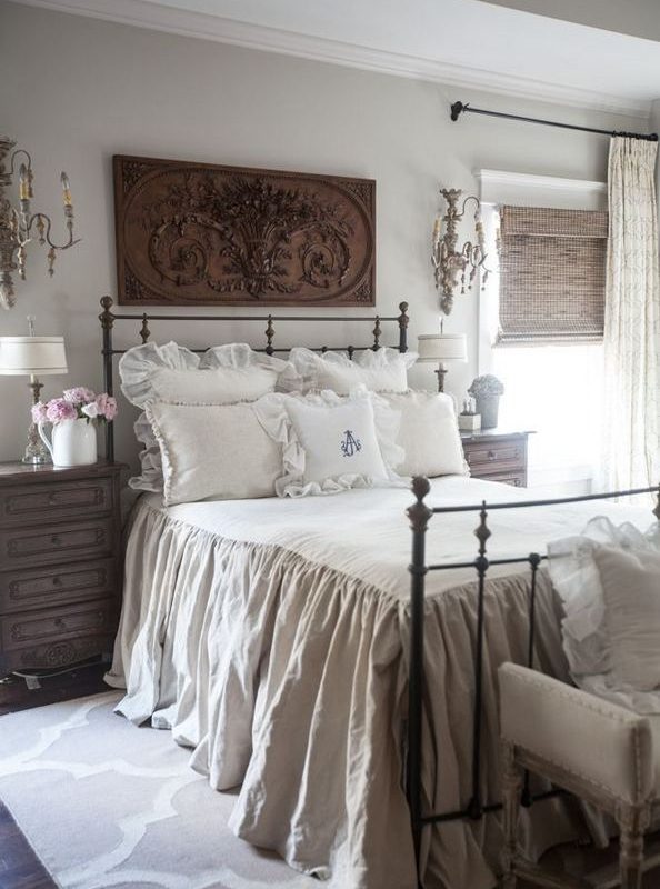 14 Comfy Shabby Chic Bedrooms Design Ideas 21