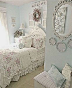 14 Comfy Shabby Chic Bedrooms Design Ideas 27