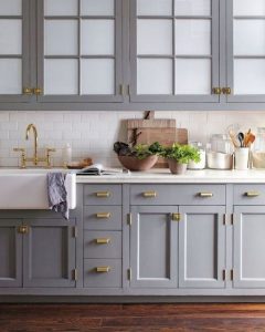 15 Incredible Farmhouse Gray Kitchen Cabinet Design Ideas 10