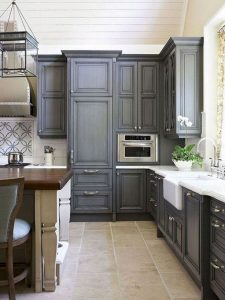 15 Incredible Farmhouse Gray Kitchen Cabinet Design Ideas 17