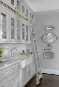 15 Incredible Farmhouse Gray Kitchen Cabinet Design Ideas 22